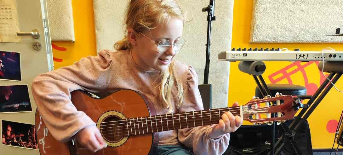 Erster, eigener Song von Marileen Cladow auf YouTube!